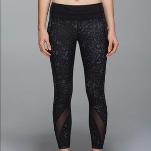 Lululemon Inspire Tight II *Full-On Luxtreme (Mesh